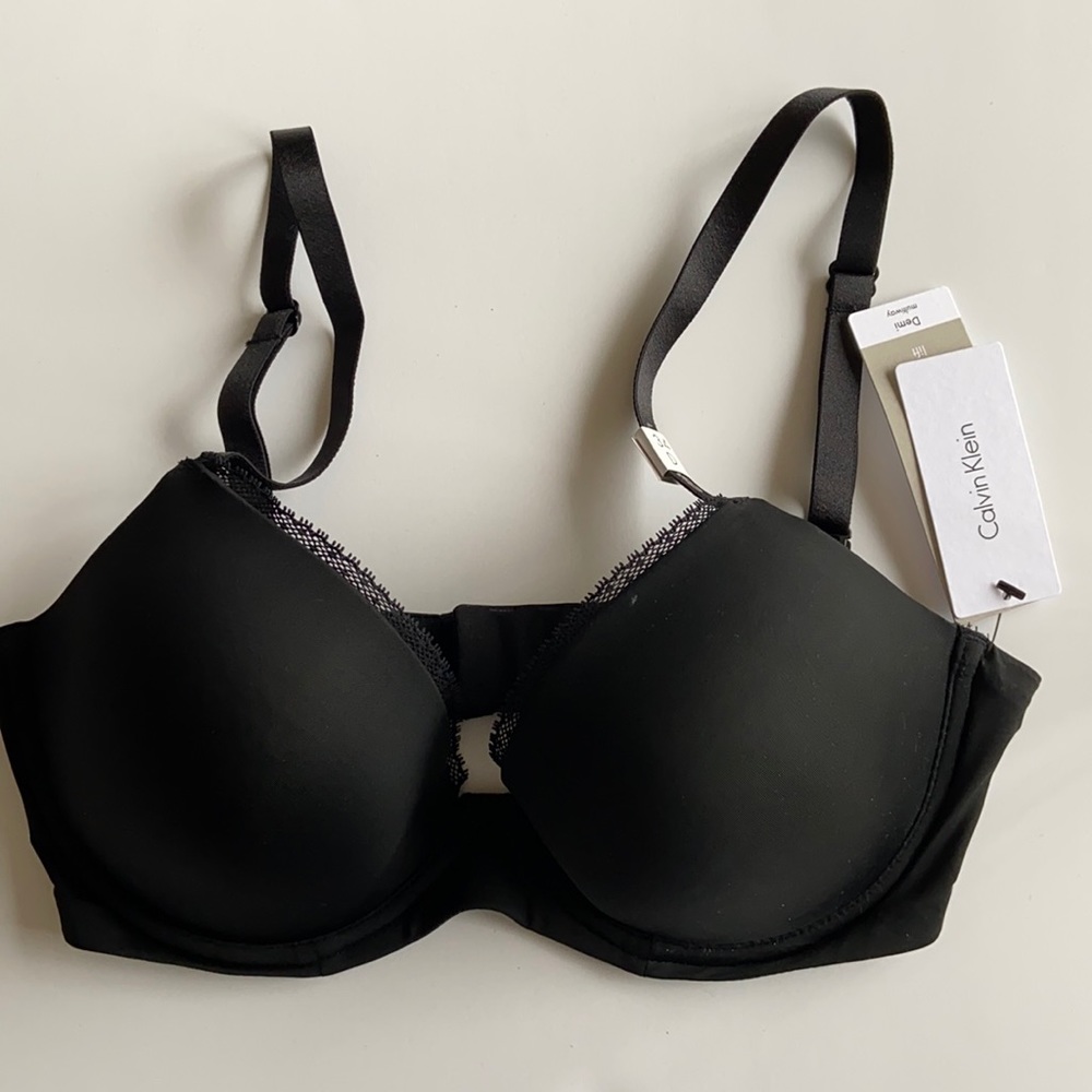 NWT Calvin Klein Demi Lift Bra 34D